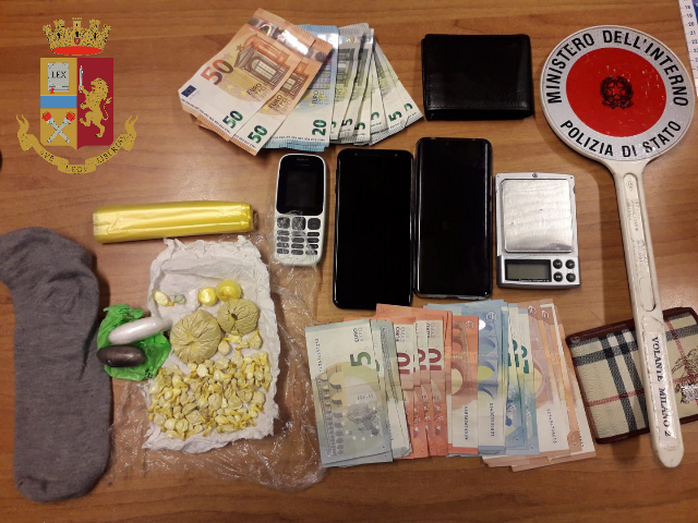 arrestato irregolare Polizia di Stato Torino, droga crack contanti